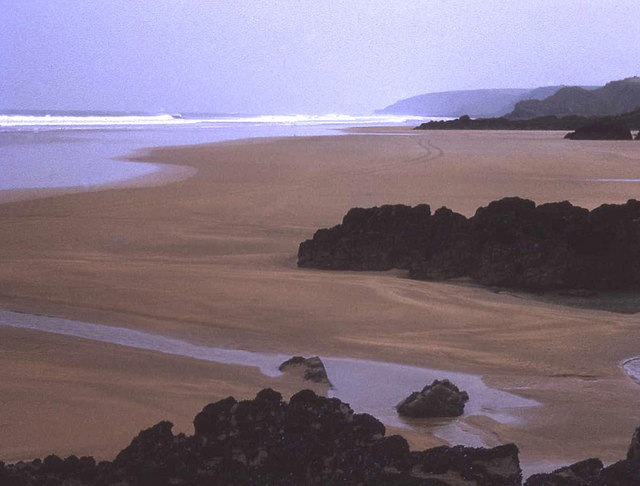 Northcott Mouth beach at low tide near Bude